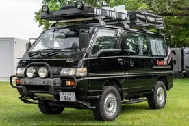 “东南得利卡旗舰版”，1993款顶配L300，五个天窗，六套窗帘图片