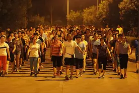 “暴走团”变“暴徒团”，如今人人喊打，真拿他们没办法了吗？图片