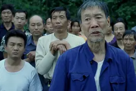 老汉为揭露黑幕，假装状告侄子4年，用1张发票揭开秘密！《远山》图片