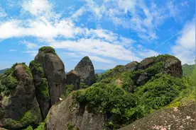 关于翠微峰景区暂停对外开放的公告图片