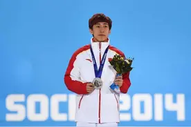 短道速滑韩天宇：父母卖房供他滑冰，与妻子相互成就，心疼武大靖图片