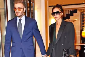 看了“贝嫂”穿搭我悟了，极简风要穿出气场，这4件衣服少不了图片