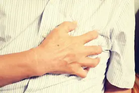 胸口突然会“刺痛”几秒，是不是心脏病？大部分人都未搞清楚原因图片