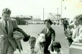 钱学森36岁还未婚，干妹妹着急给他介绍对象，他却说：你跟我走吧图片