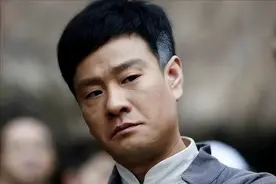 连奕名：成名后抛妻弃子，净身出户迎娶杨若兮，前妻红了，他糊了图片