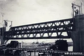 老抚顺之东洲河铁路桥图片