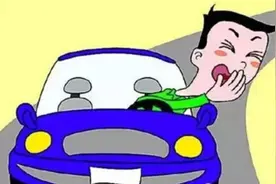 车配宝：车内一股汽油味儿，可能是这个部位出了问题图片