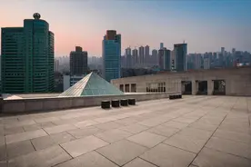 别以为屋顶防水只能用沥青卷材啦，更好用的了解一下图片