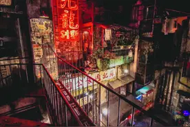 香港九龙寨城老照片：曾是香港最邪恶肮脏之地！图9场景令人作呕图片