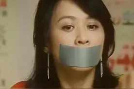 刘嘉玲彻底崩溃！当年绑架照片遭泄露，结婚17年无子真相大白！图片