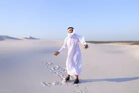 阿拉伯人为何都爱穿长袍，头顶一块布，又有哪些风俗习惯？图片