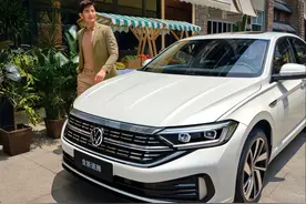 朗逸星空领先版限时11.39万起，对比速腾从价格到产品力全面领先图片