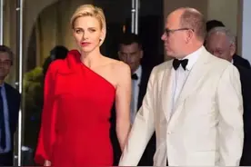 摩纳哥王妃：44岁美貌惊人，丈夫私生子成堆，生下龙凤胎拯救王室图片