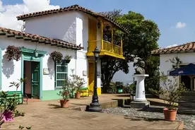 1万人民币兑换478万比索，能在哥伦比亚干什么？当地姑娘告诉你图片