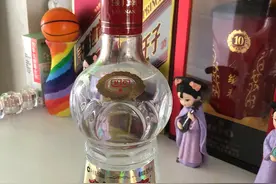 年销售120亿的剑南春水晶剑，值不值400元的价位？图片