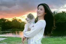 女明星耳屎惊人！粉丝崩溃：看吐了！20万人取关内幕曝光图片