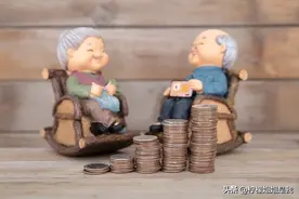 60岁、缴费都是0.6、个人账户12万，2024上海退休，能拿多少？图片