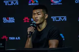 第一位中国MMA男冠军诞生！唐凯苦战五局击败丹勒图片