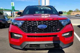 剑指途昂，新一代福特探险者来袭，新增3.0T引擎，比汉兰达大一圈图片