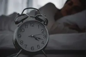 人能坚持几天不睡觉？超过这个数，身体开始“异常”图片