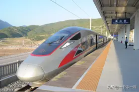 1068公里一站不停，郑渝高铁这趟车创下记录图片