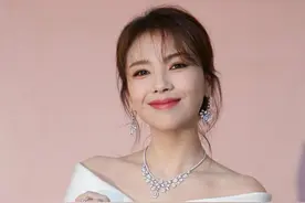 刘涛：不后悔嫁给王珂，甘心成为顶梁柱，和婆婆共同度过风雨岁月图片