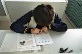 中考成绩未达到“560分”以上，很有可能无缘高中，家长表示担忧图片