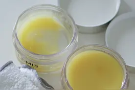 与其买大牌小样，不如只选三件护肤品，消费降级美丽不降级图片