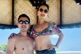 港星袁彩云结婚15周年，嫁美食大亨做阔太，定居国外住几千万豪宅图片