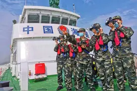 日媒曝中日钓鱼岛爆发对峙，称中方入侵其“领海”，日方派船阻碍图片