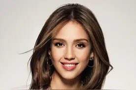 杰西卡·阿尔芭星光闪耀好莱坞，身材性感演技精湛，经商更是成功图片