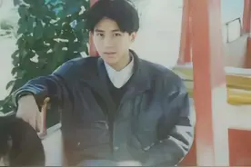 抖音爆火！父母颜值能高到什么程度？老照片修复后实在太惊艳了图片