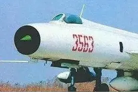 我国歼10功成身退，国产侧卫成为空军新星，为何老将歼8仍未退休图片