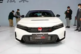 红标思域Type R：配2.0T+300马力，售42万！究竟有何实力？图片