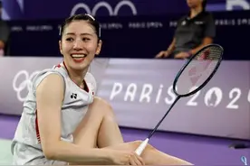 日本羽毛球女神志田千阳，高清无修图美照连哭都漂亮！图片