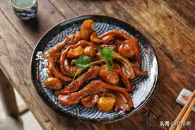 现在吃正是时候，大量上市后品质好好，买一斤焖鸭掌好吃到吮指图片