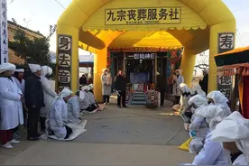 老人去世，办丧事的三天流程，如何安排图片