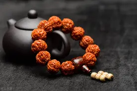 子核材质手串之菩提手串的收藏图片