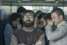 别把放屁当排毒，这2种屁是癌症的信号！太多人忽略了！图片