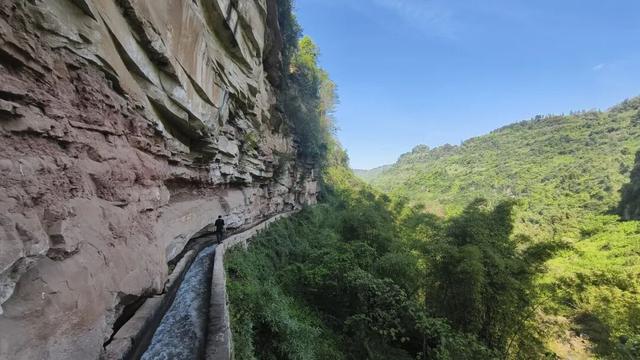 綦江永新石灰沟古道，至今保持原始风貌，太平桥背后故事悲壮感人