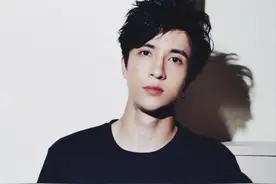 “音乐才子”薛之谦：只要我没有露宿街头，我的歌曲就终身免费图片