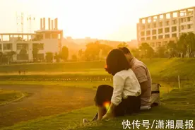 女孩拒绝继续为男友透支信用卡，遭质问“你只做稳赢的买卖吗”图片