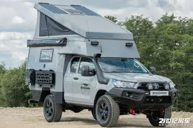 中东称其“坦克”！丰田皮卡升顶房车，越野人都想拥有一辆吧图片