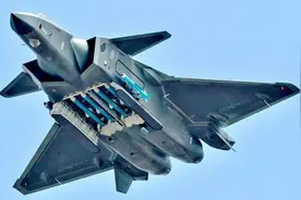 歼20“狗斗”没有机炮！导弹打光怎么办？空中作战这一点很重要？图片