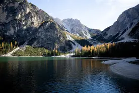 不管男女，过了60岁之后，想要活得年轻，都要做好这3件事情图片