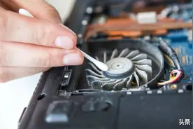 笔记本电脑太烫了？手把手教你清理它内部的灰尘图片