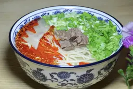 人到老年：吃一顿饭，享一生福图片