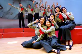 央广《军旅文学之窗》｜老兵的礼物图片
