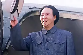 1989年古月受邀出席国宴，闲聊时杨白冰开了个玩笑，古月：假的图片