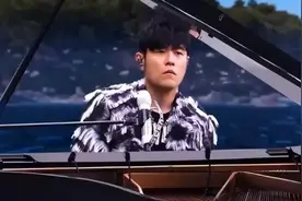 男人清醒多重要？看懂周杰伦演唱会翻车，就知道他确实不如刘德华图片